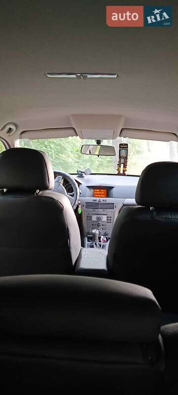 Универсал Opel Astra 2006 в Фастове