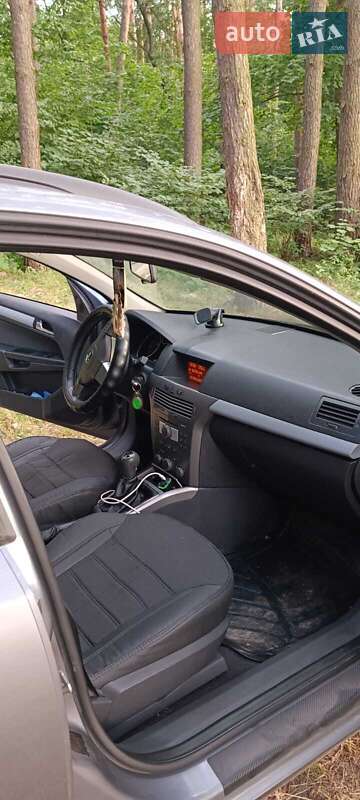 Универсал Opel Astra 2006 в Фастове