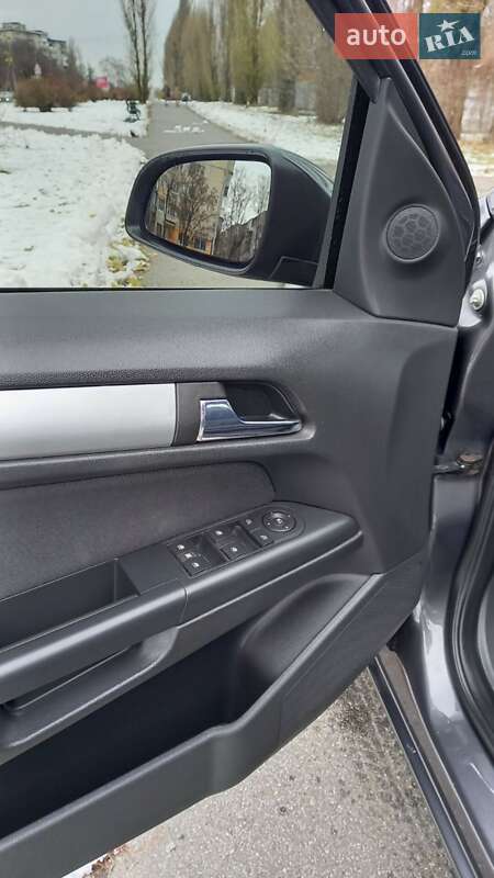 Хэтчбек Opel Astra 2009 в Киеве