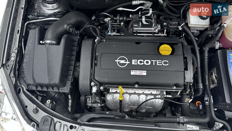 Хэтчбек Opel Astra 2009 в Киеве