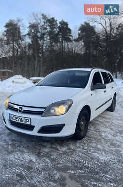 Универсал Opel Astra 2005 в Львове