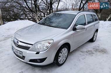 Универсал Opel Astra 2008 в Ровно