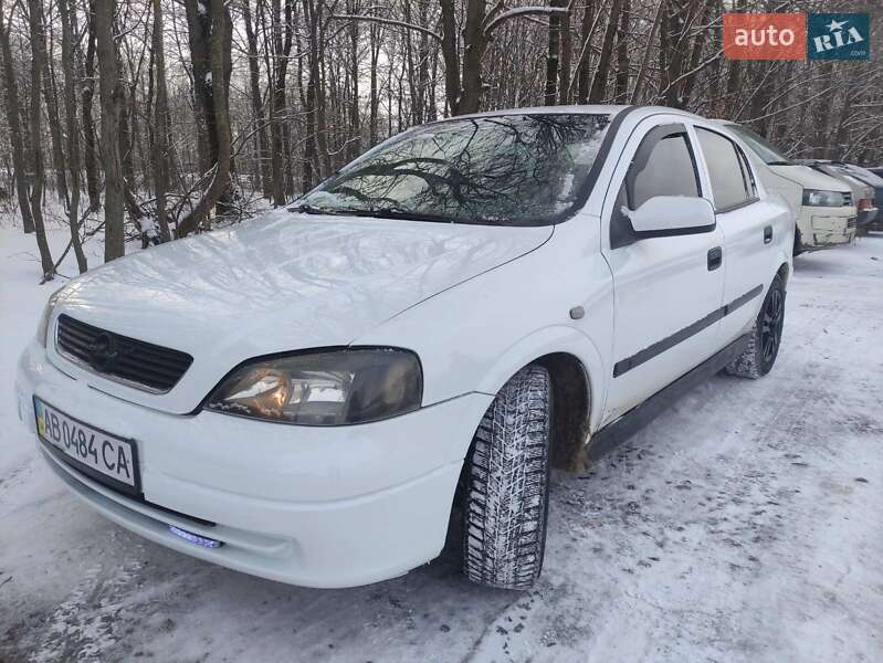 Седан Opel Astra 1998 в Жмеринке
