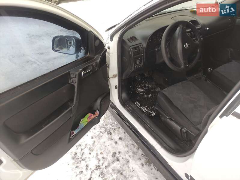 Седан Opel Astra 1998 в Жмеринке