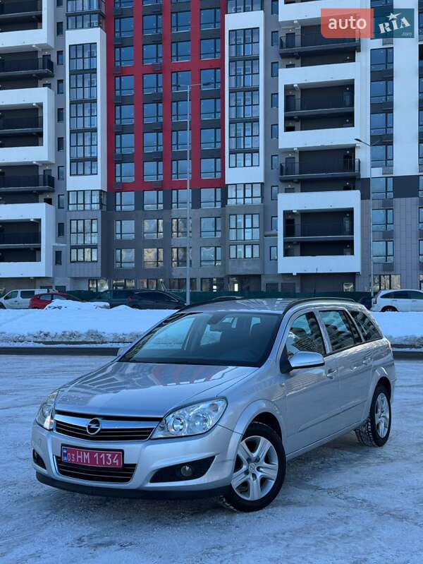 Универсал Opel Astra 2008 в Киеве