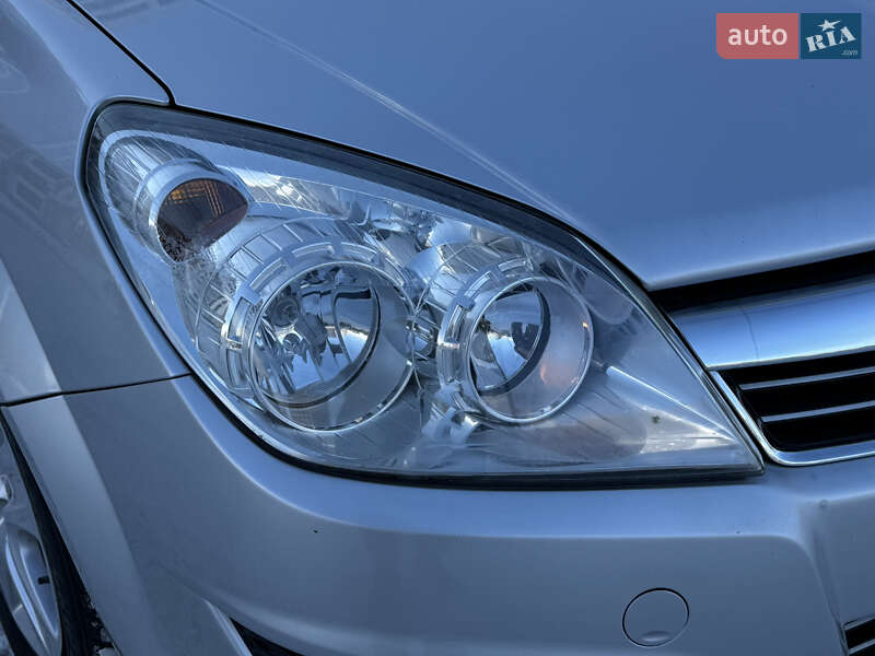 Универсал Opel Astra 2008 в Киеве