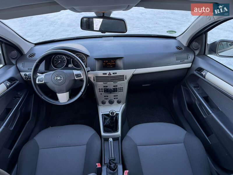 Универсал Opel Astra 2008 в Киеве