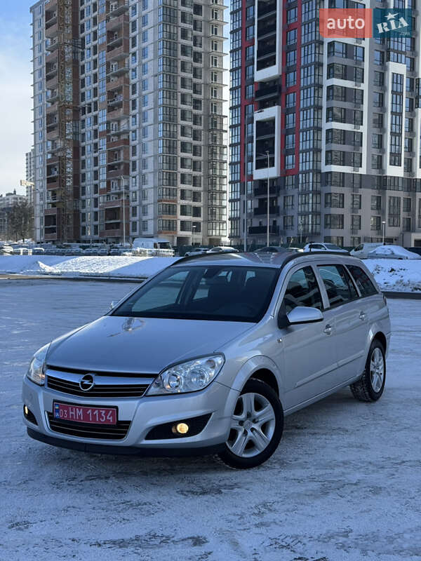 Универсал Opel Astra 2008 в Киеве