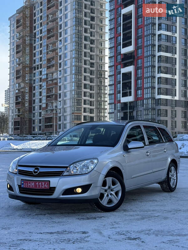 Универсал Opel Astra 2008 в Киеве