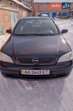 Седан Opel Astra 2007 в Богуславе