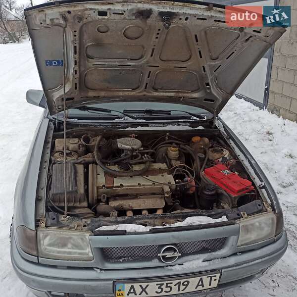 Седан Opel Astra 1993 в Змиеве