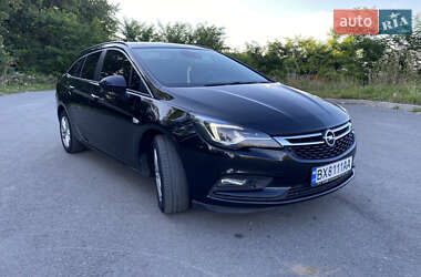 Універсал Opel Astra 2017 в Дунаївцях