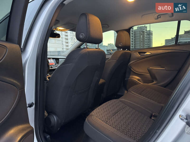 Универсал Opel Astra 2018 в Киеве фото 32 Универсал Opel Astra 2018 в Киеве