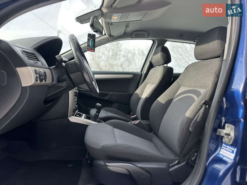 Универсал Opel Astra 2008 в Виннице