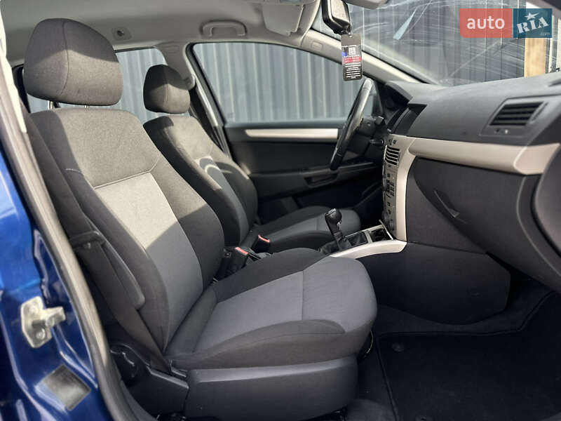 Универсал Opel Astra 2008 в Виннице