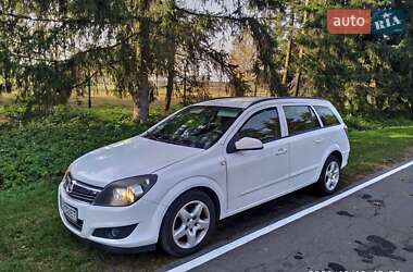 Універсал Opel Astra 2008 в Луцьку