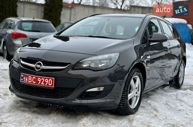 Универсал Opel Astra 2014 в Ровно