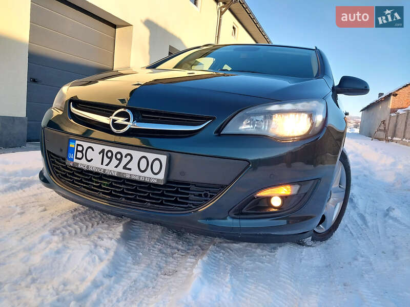 Универсал Opel Astra 2016 в Самборе