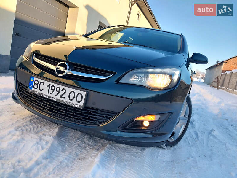 Универсал Opel Astra 2016 в Самборе