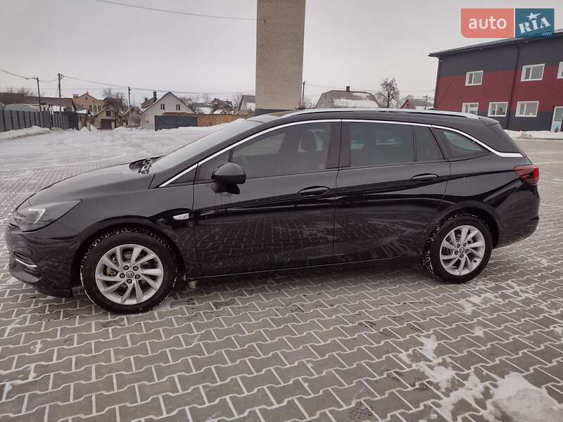 Универсал Opel Astra 2022 в Дубно