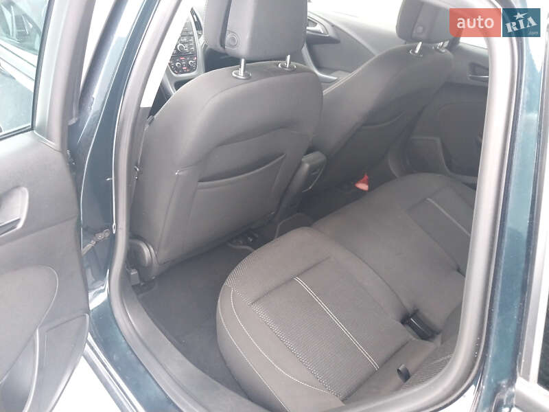 Универсал Opel Astra 2016 в Самборе