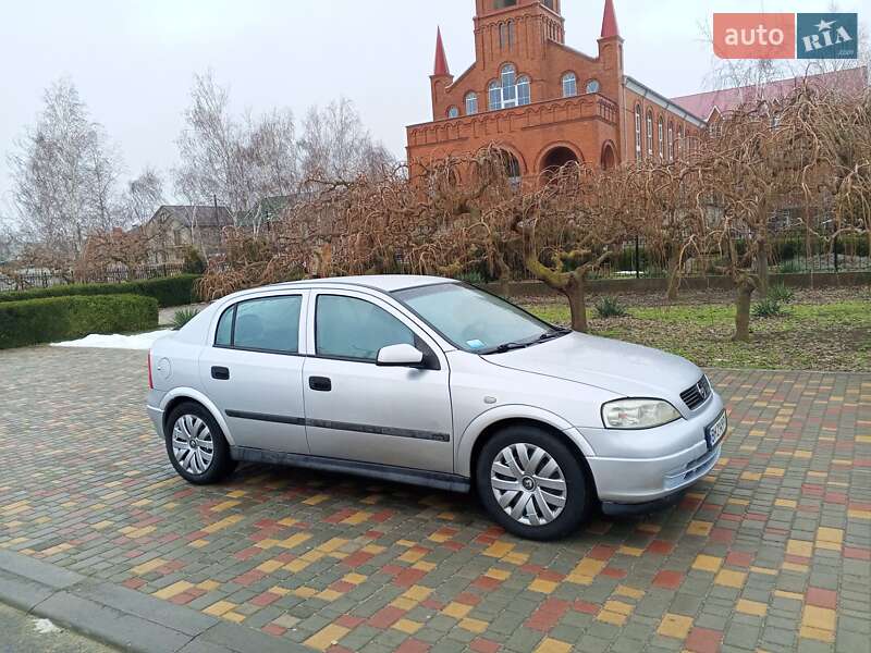 Хэтчбек Opel Astra 2001 в Белгороде-Днестровском