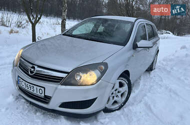 Универсал Opel Astra 2009 в Коростене