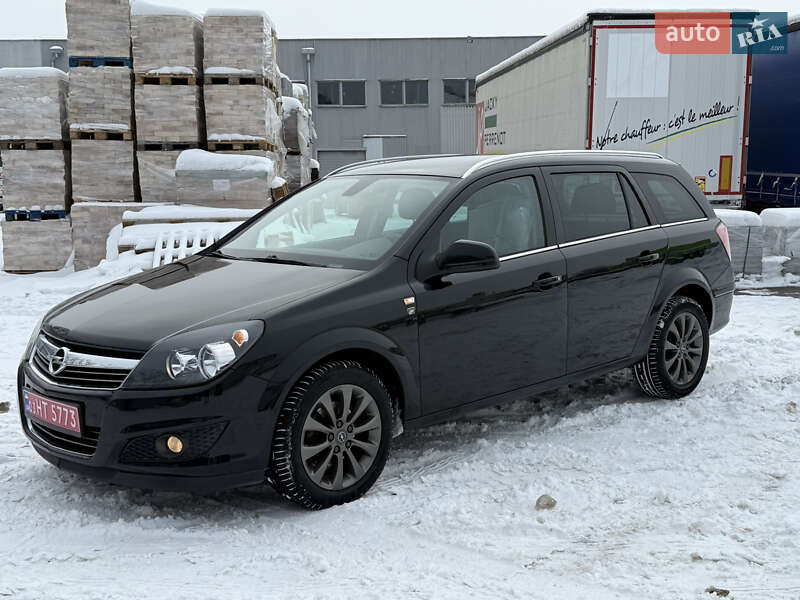 Opel Astra 2010