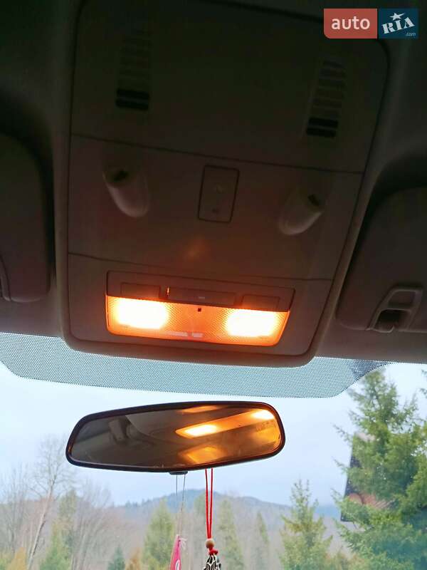 Универсал Opel Astra 2011 в Сколе