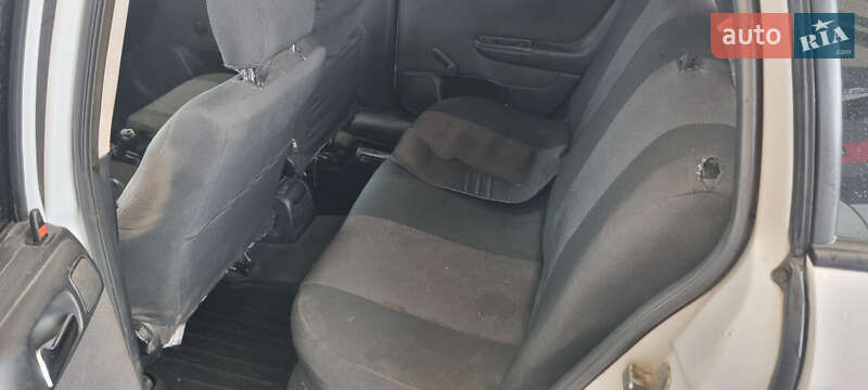 Универсал Opel Astra 2003 в Великом Березном