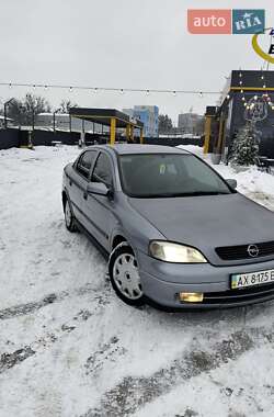 Седан Opel Astra 2003 в Харькове