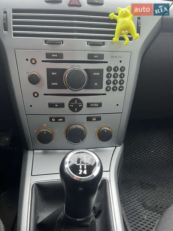 Універсал Opel Astra 2009 в Вінниці