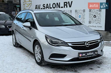 Универсал Opel Astra 2018 в Здолбунове