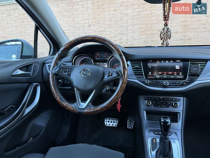 Универсал Opel Astra 2019 в Одессе