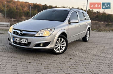 Универсал Opel Astra 2008 в Могилев-Подольске