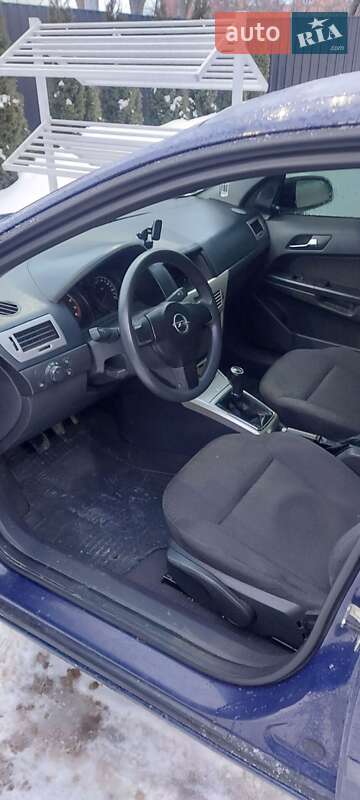 Хетчбек Opel Astra 2008 в Звягелі