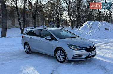 Універсал Opel Astra 2016 в Бережанах