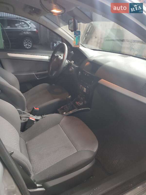 Универсал Opel Astra 2010 в Виннице фото 2 Универсал Opel Astra 2010 в Виннице