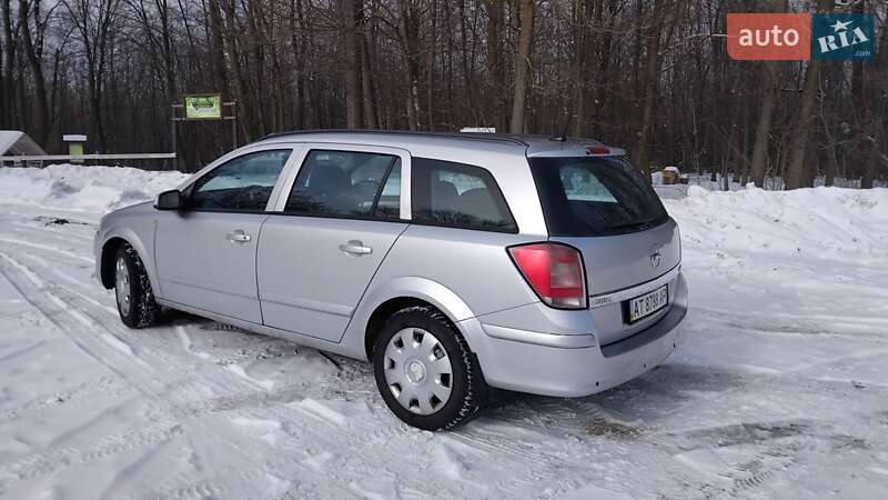 Универсал Opel Astra 2009 в Ивано-Франковске