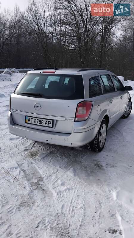 Универсал Opel Astra 2009 в Ивано-Франковске