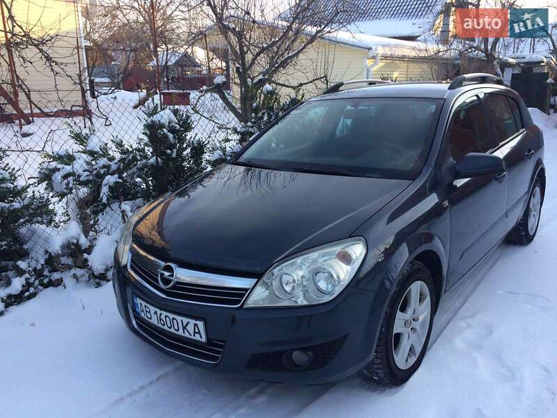 Хэтчбек Opel Astra 2007 в Немирове