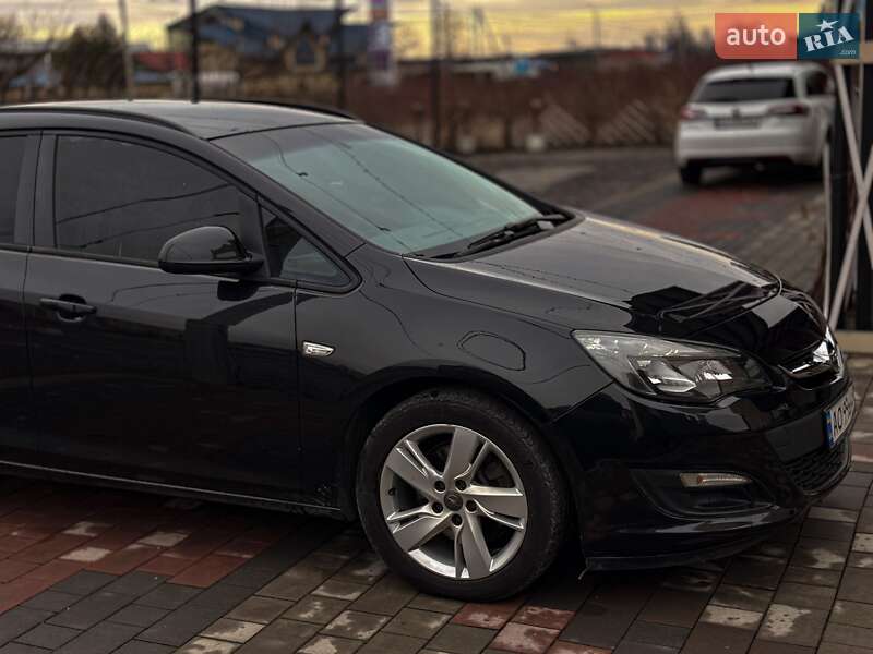 Opel Astra 2012 Opel Astra 2012