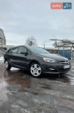 Универсал Opel Astra 2013 в Ровно