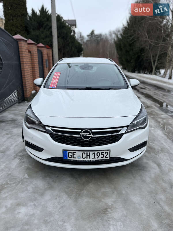 Универсал Opel Astra 2018 в Львове
