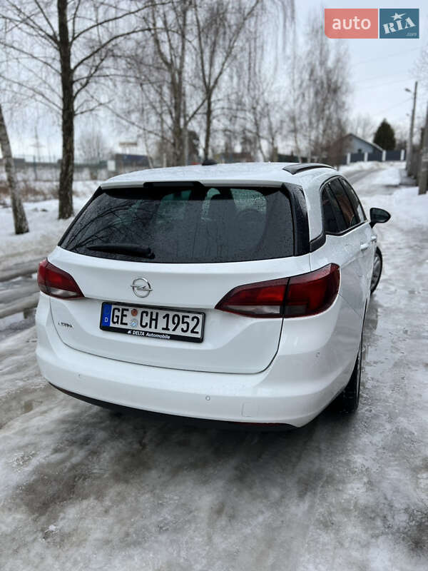 Универсал Opel Astra 2018 в Львове