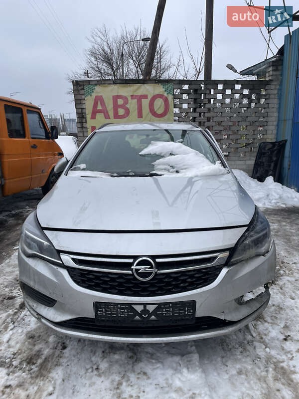 Opel Astra 2016