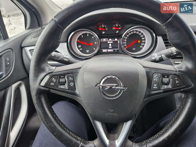 Универсал Opel Astra 2018 в Коростене