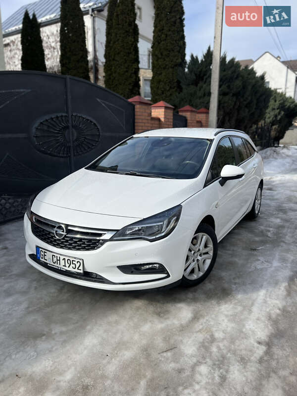 Универсал Opel Astra 2018 в Львове