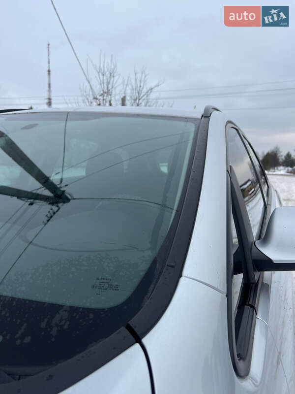 Универсал Opel Astra 2012 в Олевске