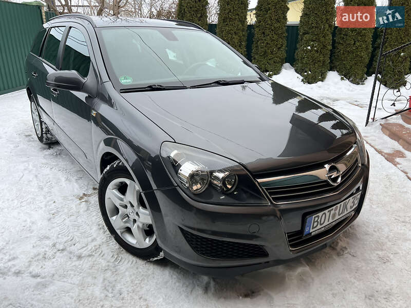 Универсал Opel Astra 2009 в Виннице